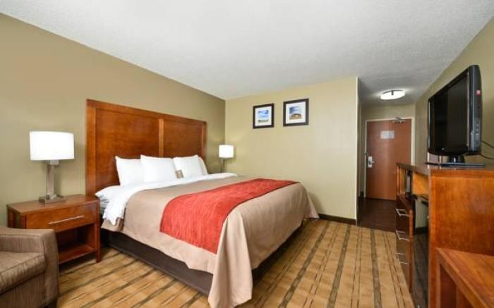Comfort Inn & Suites Coralville - Iowa City near Iowa River Landing