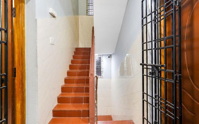 Hotel O Eswar Residency Saligramam