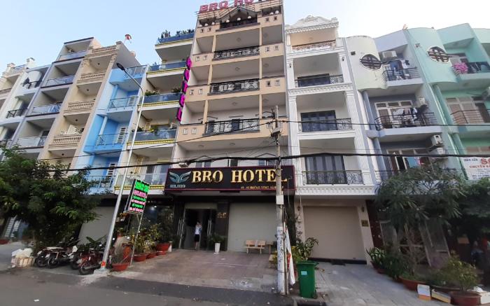 Bros Hotel