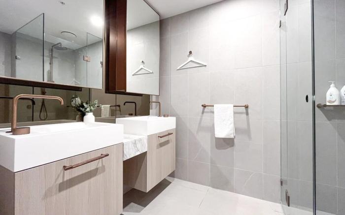 Modern Luxury 2B2B Sky Garden SmartTV