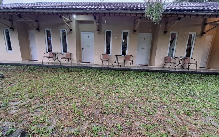 RedDoorz @ Kampung Istal Bogor