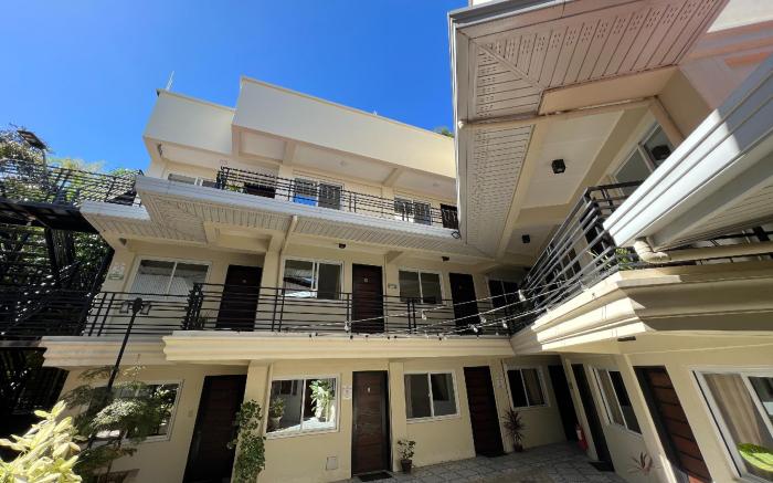 Happy Grey Hotel Vigan