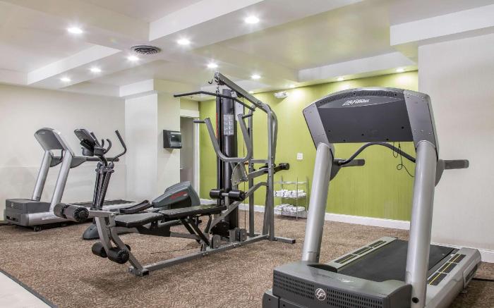Quality Inn & Suites Middletown - Newport