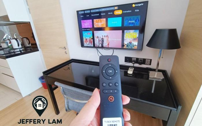 Straits Melaka 0710 Near Mahkota - Low Flr/TV Box
