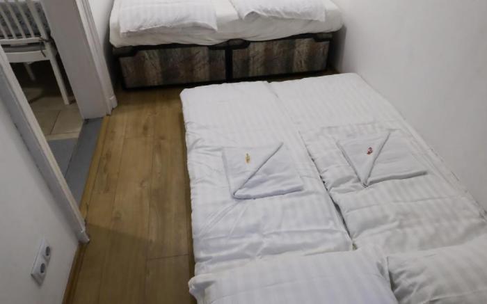Pest-port Apartment-room 6