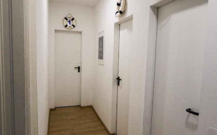 Pest-port Apartment 5 rooms for 20 people