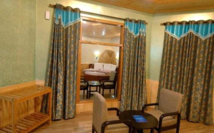 Village Live In Resort Chail