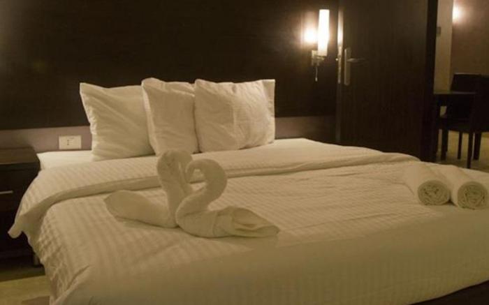 Diamond Hotel Suites