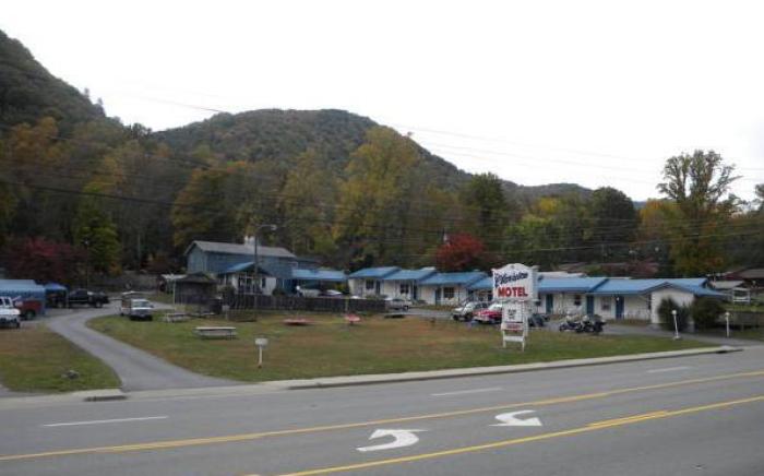 Clarketon Motel - Maggie Valley