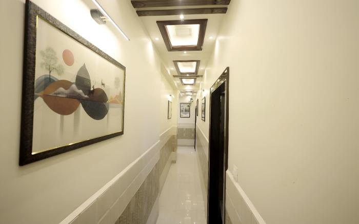 Hotel Pragati Palace- Near Krishna Janambhumi, Mathura