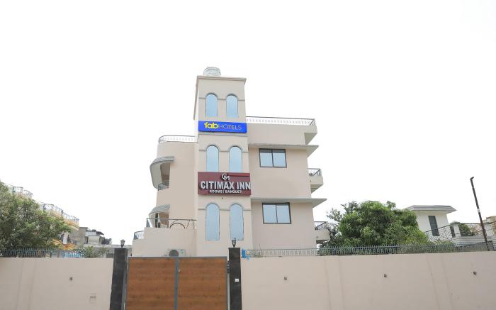 Via Downtown Residency