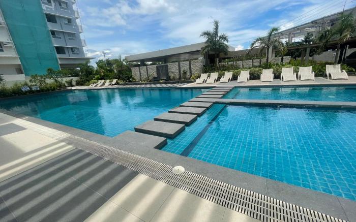 Mesavirre Bacolod 1BDM + Studios @ LOPEZ LUX