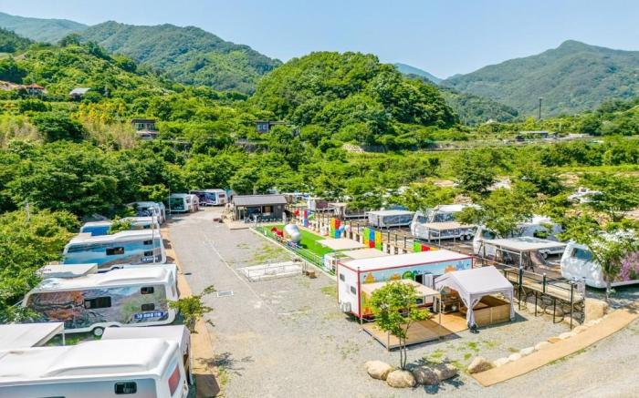 Jirisan Forest Caravan Park