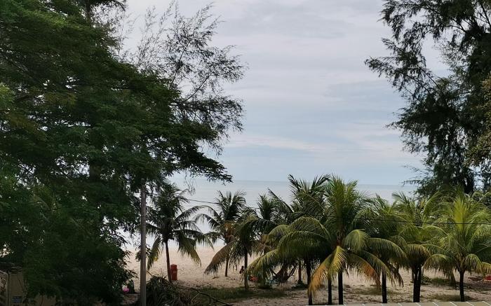 By The Sea beach Front And Sea view Apartment 2