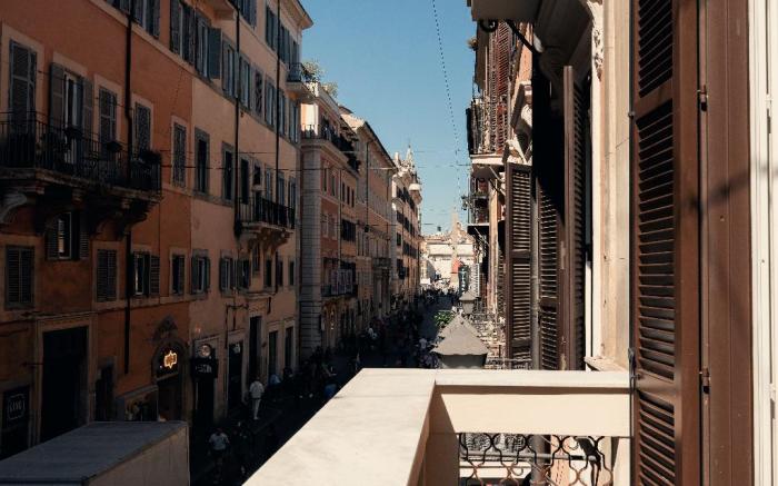 The Flow - Via Del Corso