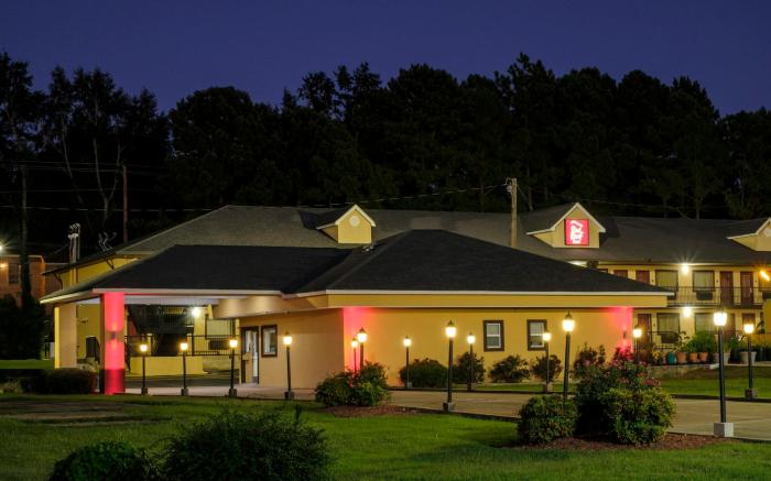 Red Roof Inn Columbus, MS