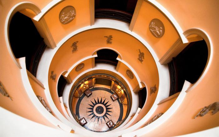 L Hotel Paris