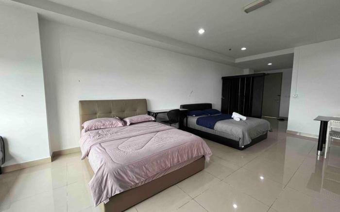 SS15 Courtyard | Convenient above Mall | Studio#22