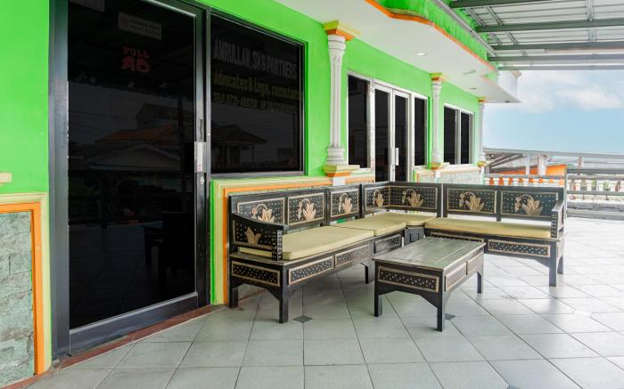 SPOT ON 93840 Guest House Amanda Syariah