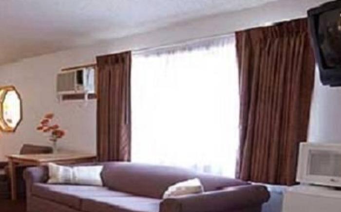 Starlight Lodge