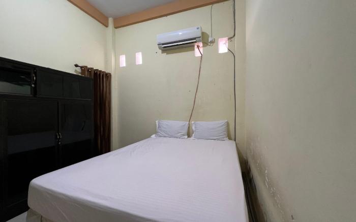 OYO 93858 Kost Reski 2 Near Tugu Perbatasan Takalar - Gowa