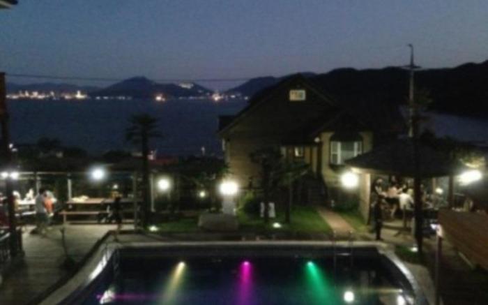 Gajodo Fullhouse Pension