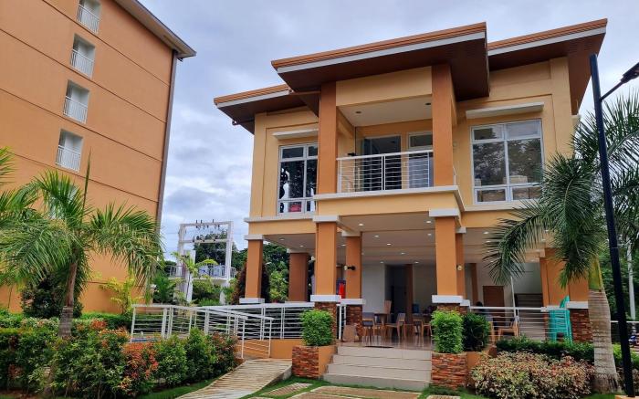 Condo Studio 1Bed, sofa,Kitchen w/ Balcony Palawan