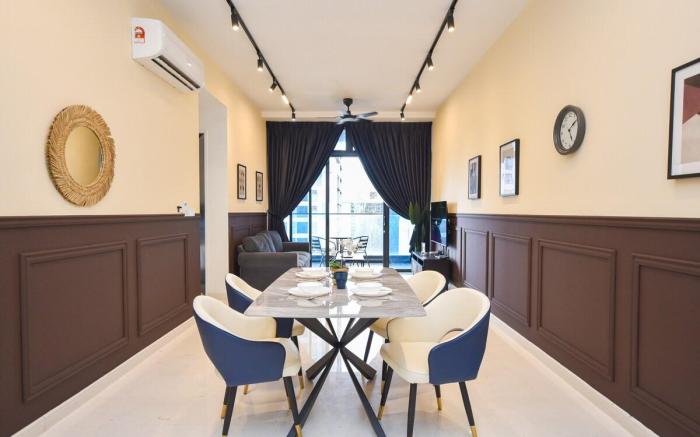 Sky88 D'Harry Suite by Nest Home | Balcony | Pool