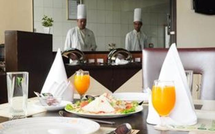 Hotel Pallavi West
