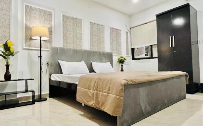 TFF INN Lucknow Luxurious Couple's Choice