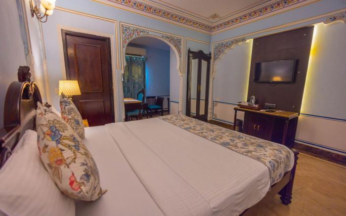 WelcomHeritage Traditional Heritage Haveli Hotel