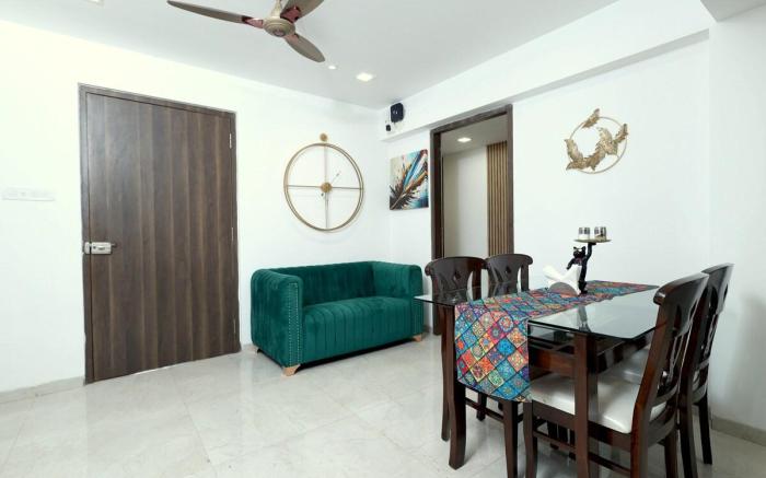 Business Traveler’s 4 BHK Apartment Near NESCO