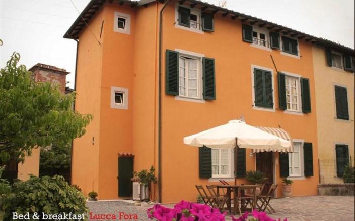 Bed & Breakfast Lucca Fora