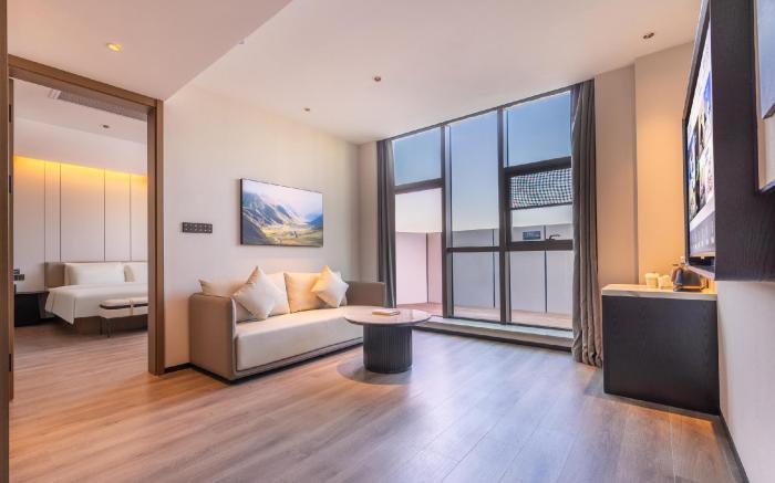 Atour Hotel Nanchang Xiaolan Yingbin Middle Avenue