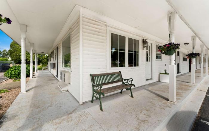 Americas Best Value Inn Stonington Mystic