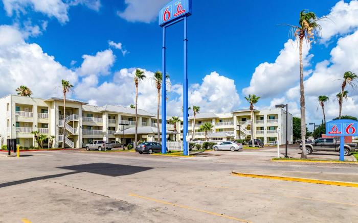 Motel 6 Corpus Christi, TX - North