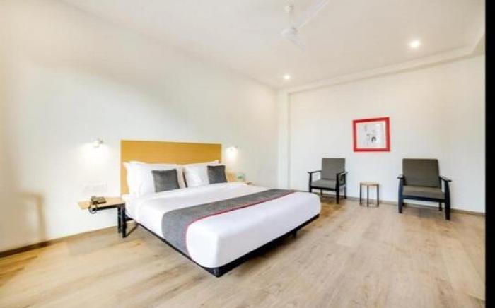 Hotel Wedlock Near Artemis Hospital