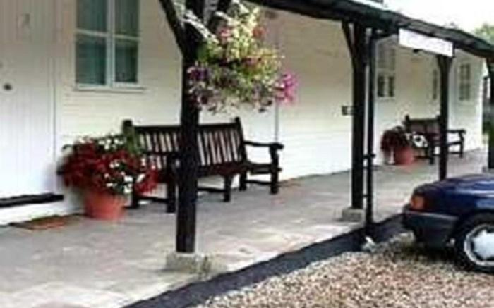 St George's Lodge, Bisley