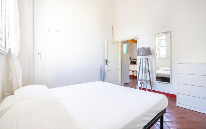 Cerchi 3 in Firenze with 2 bedrooms and 1 bathrooms