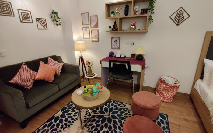 Sojourn stays- Vibey studio apartment.