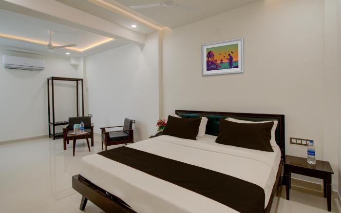 Hotel O Giriraj Palace by Govindam