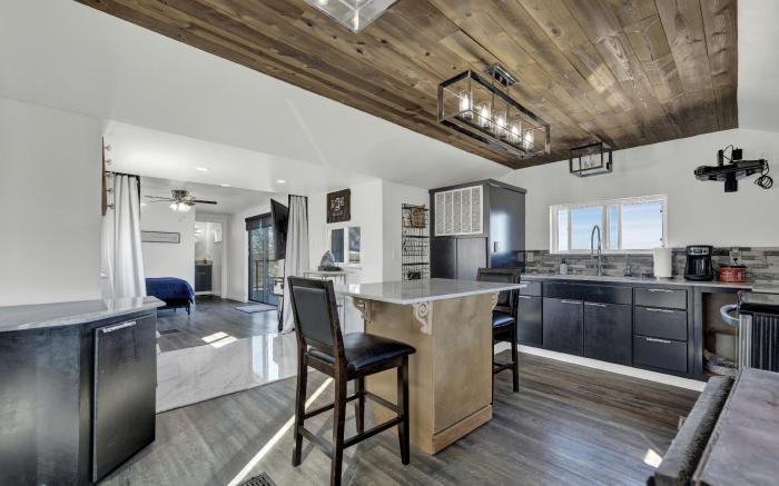 K Loma Vista with Hill Country Views