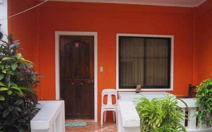 M and E Guesthouse