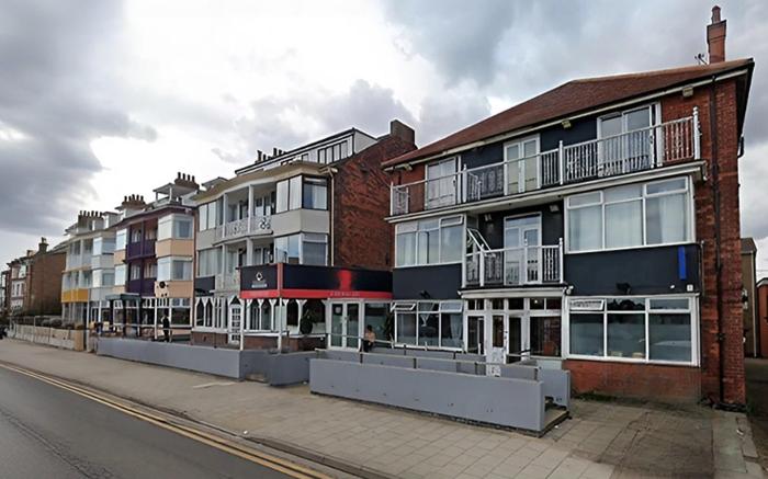 Sea Side Hotel