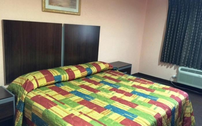 Scottish Inn & Suites Hobby Airport