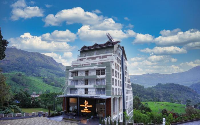 Golden Munnar Palace By Hawk Hospitality