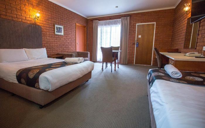 Meramie Motor Inn