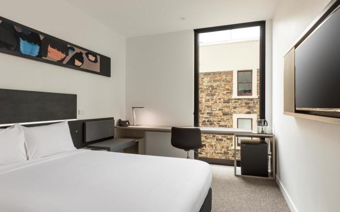 ibis Adelaide