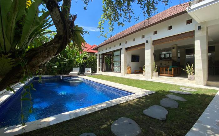 Spacious Villa in Petitenget Top Location