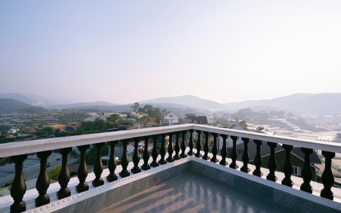 Serene Stay